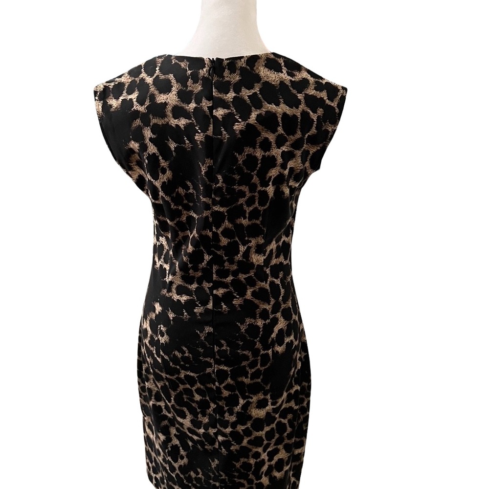 Connected Apparel size 8 sheath animal print sleeveless dress - Picture 6 of 10